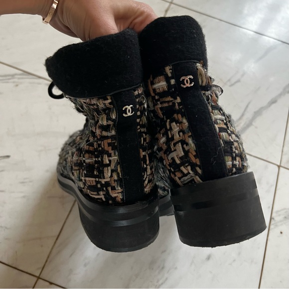 Chanel Tweed Boots, Size 39 - Picture 8 of 12